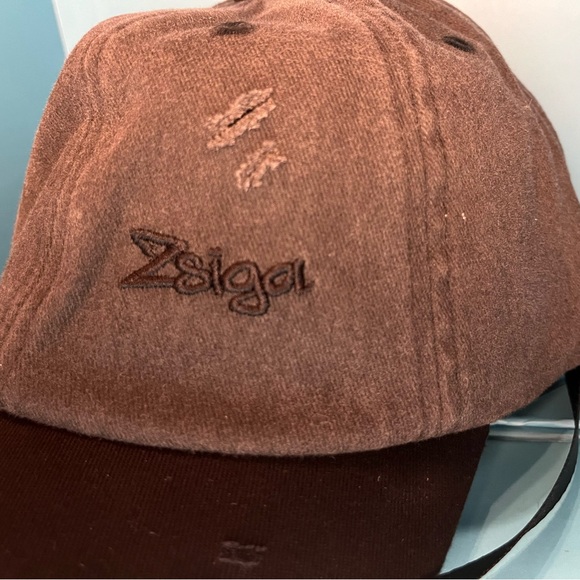 Pop Mart - Zsiga Duckbill Cap - Picture 7 of 13